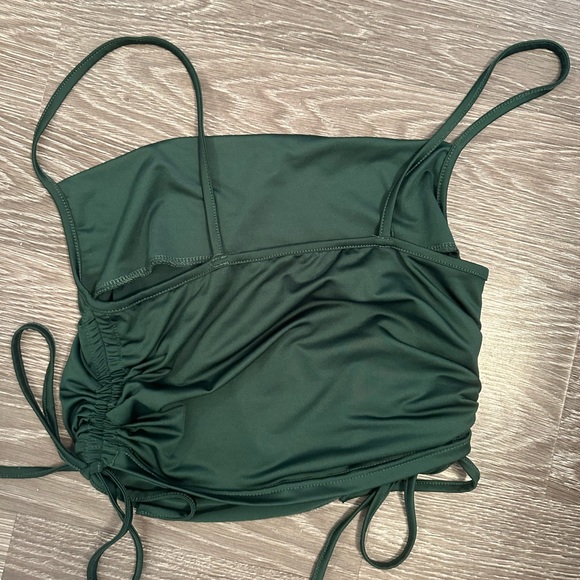 Never worn green top - Picture 2 of 3